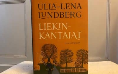 Kirja-arvio: Ulla-Lena Lundbergin Liekinkantaja